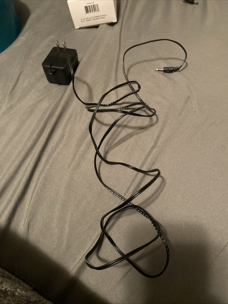 Electro-Harmonix US9.6DC-200 Pedal Power Supply