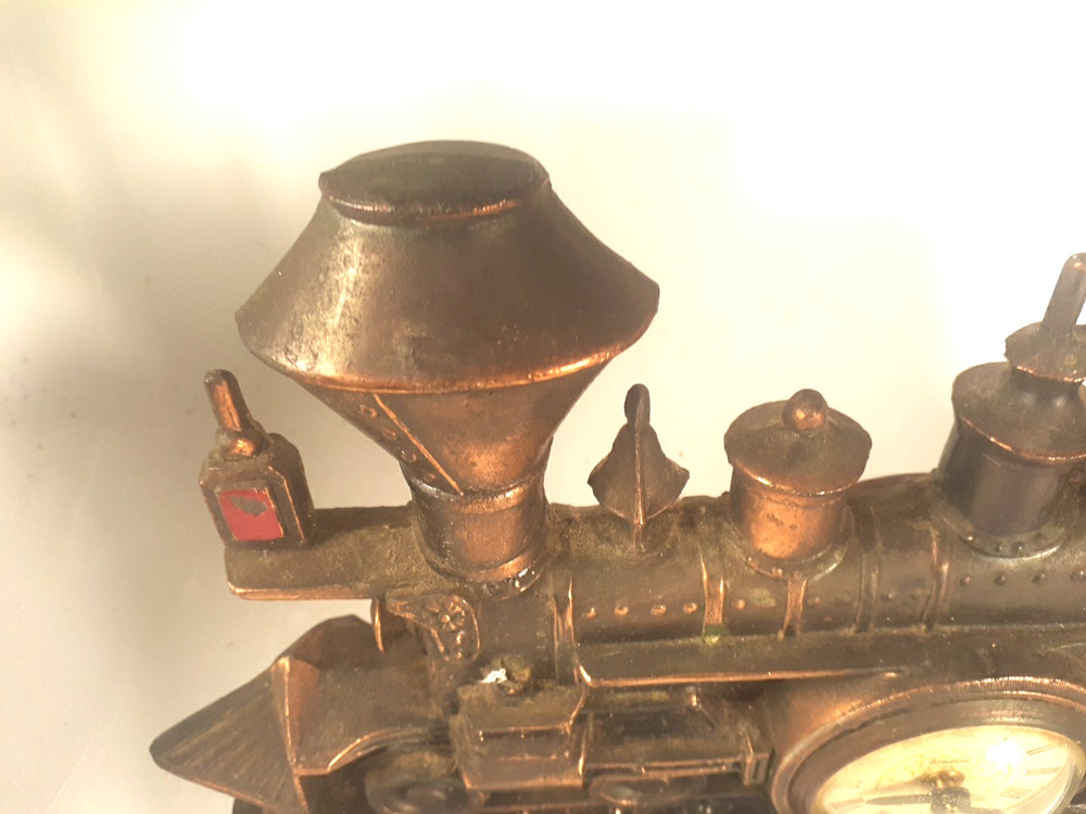1940s United Clock Co. Choo Choo Clock, Running