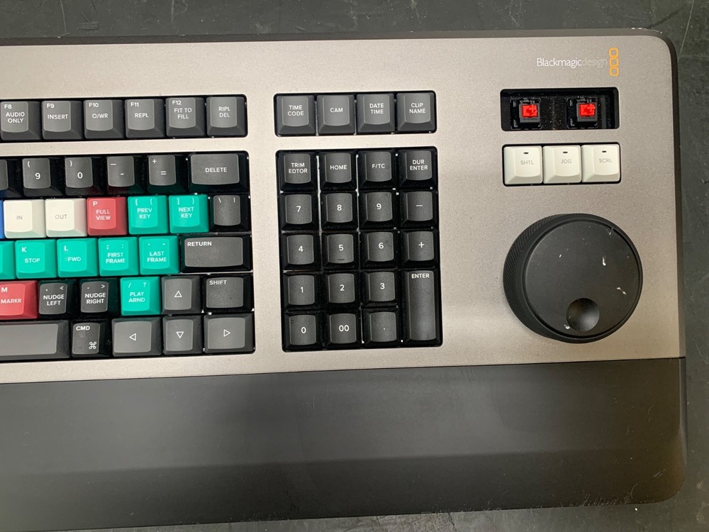 Blackmagic Design DaVinci Resolve Editor Keyboard READ