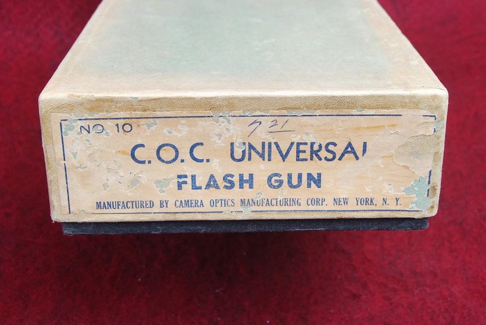 C.O.C. UNIVERSAL FLASH GUN WITH BULBS