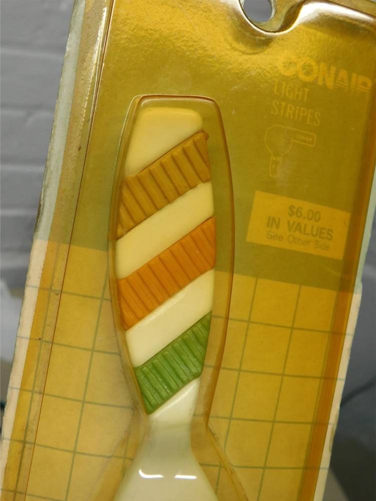 2 RETRO CONAIR LIGHT STRIPES BRUSHES ORIGINAL PACKAGES
