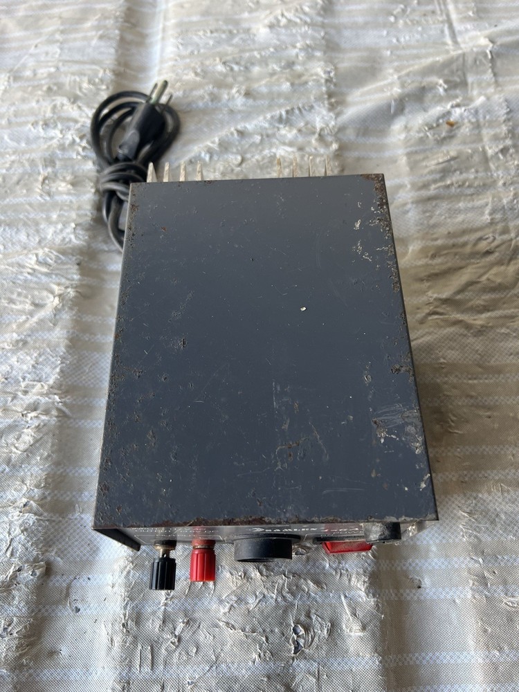 Samlex Regulated DC Power Supply RPS 1204
