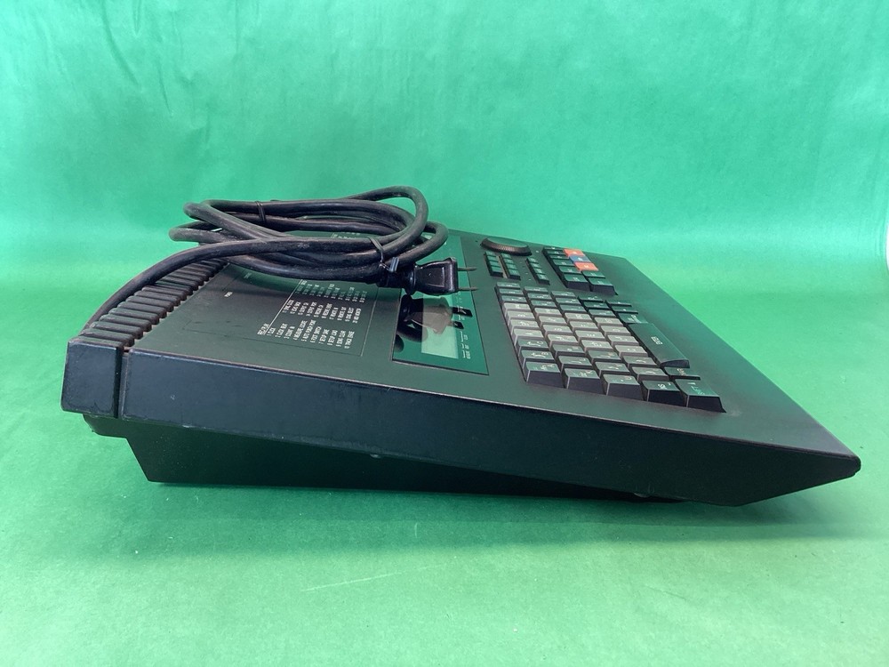 Yamaha QX3 3.5” Floppy Disk Digital Sequencer Recorder - POWERS ON - UNTESTED