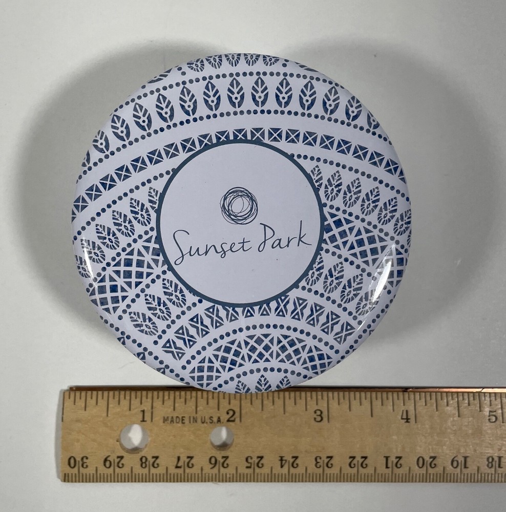 New Sunset Park Candle Tin
