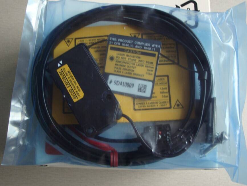 KEYENCE LV-H65 Laser Sensor New