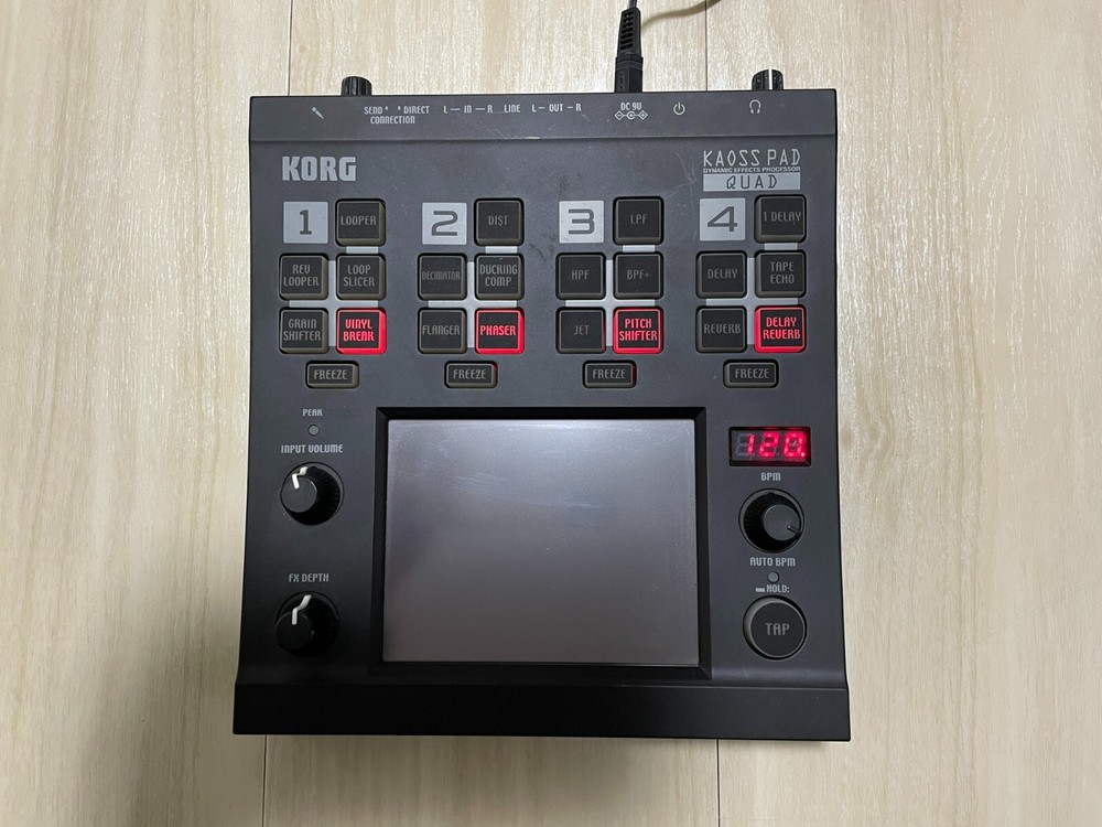 Korg Kaoss Pad Quad Dynamic Effect Processor Sampler with Original Box & Adapter