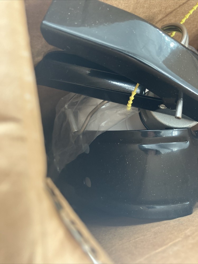 Kidde Garage Workshop Single Use Fire Extinguisher, White FX340GW-2