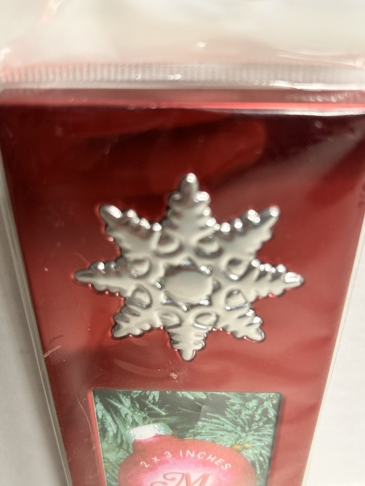 Red Snowflake Frame Holds 2X3" Photo