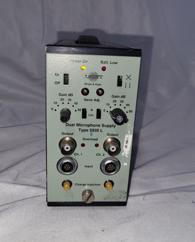 Bruel & Kjaer Dual Microphone Supply Type 5935L