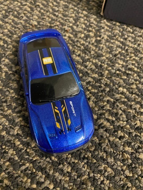 ENOZE Drift Racing Remote Control Car LED Lightning Racing (Blue)