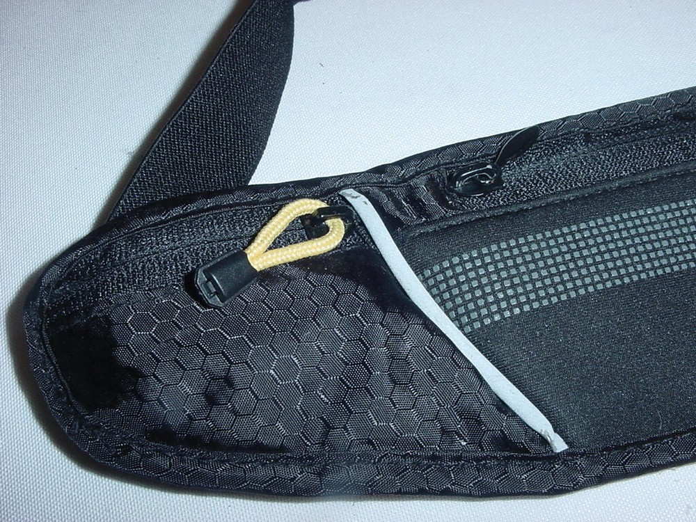 RUNNERS WORLD RUNNING BELT