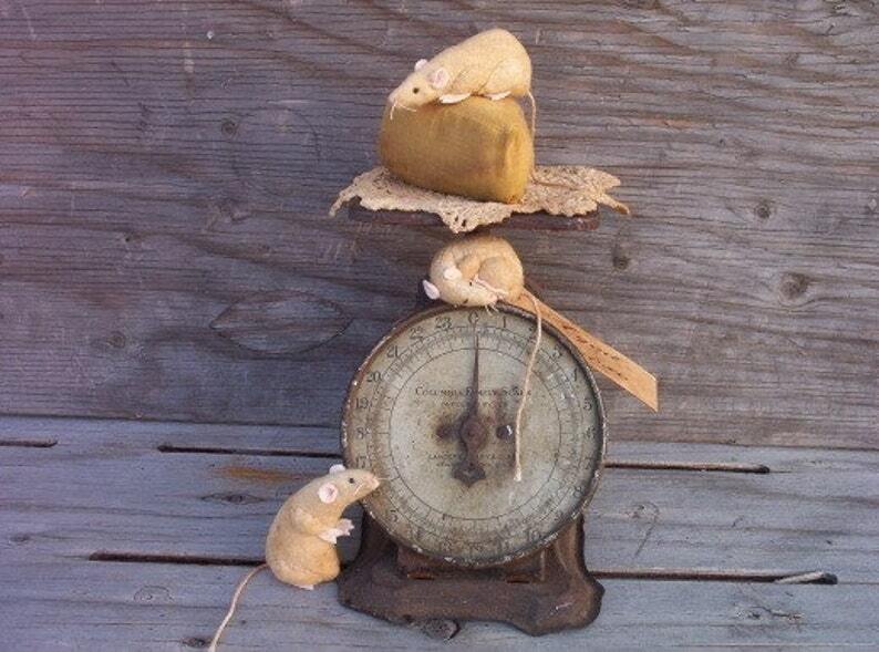 Primitive 3 Styles 4" Rustic Mouse Mice Paper Sewing Pattern Easy to Follow