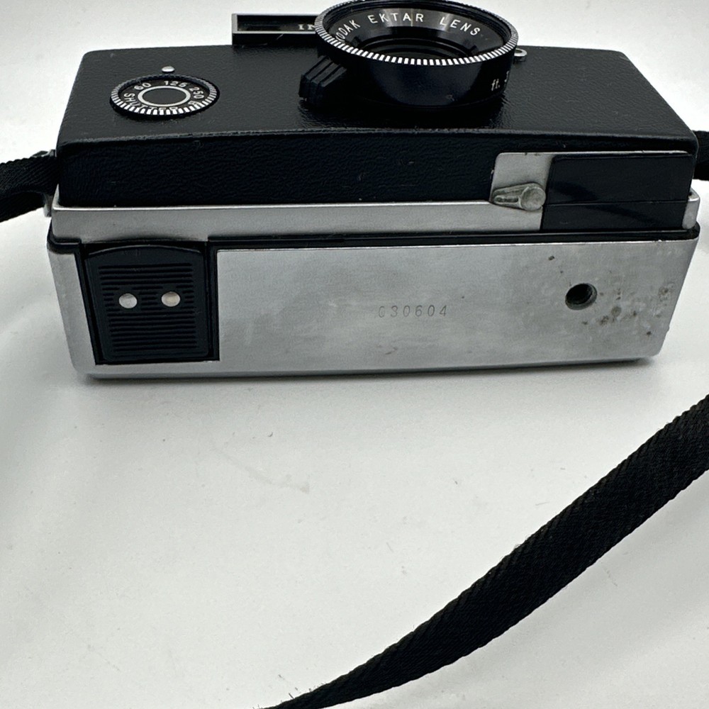 Vintage Classic Kodak Instamatic 814 Camera With Strap Untested