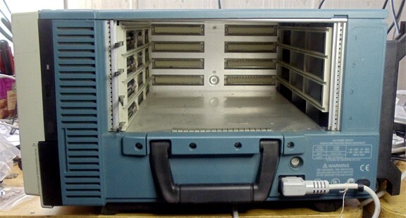 TEKTRONIX TLA714-3 LOGIC ANALYZER WINDOWS main frame working