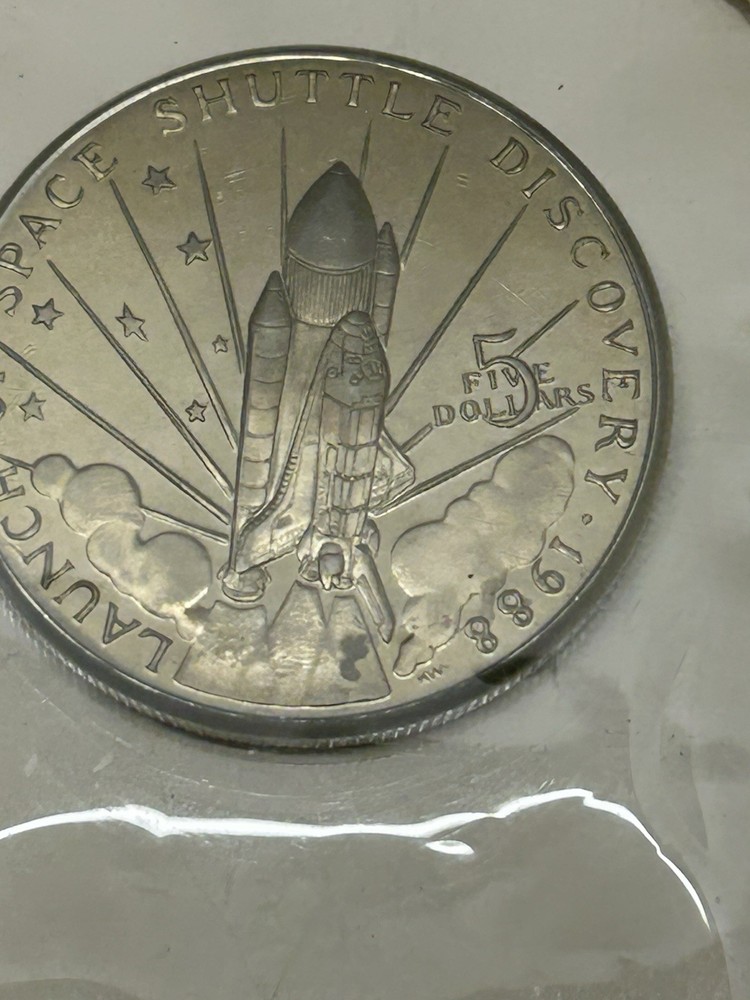 $5 Dollar Coin Launch Of Space Shuttle Discovery NEW