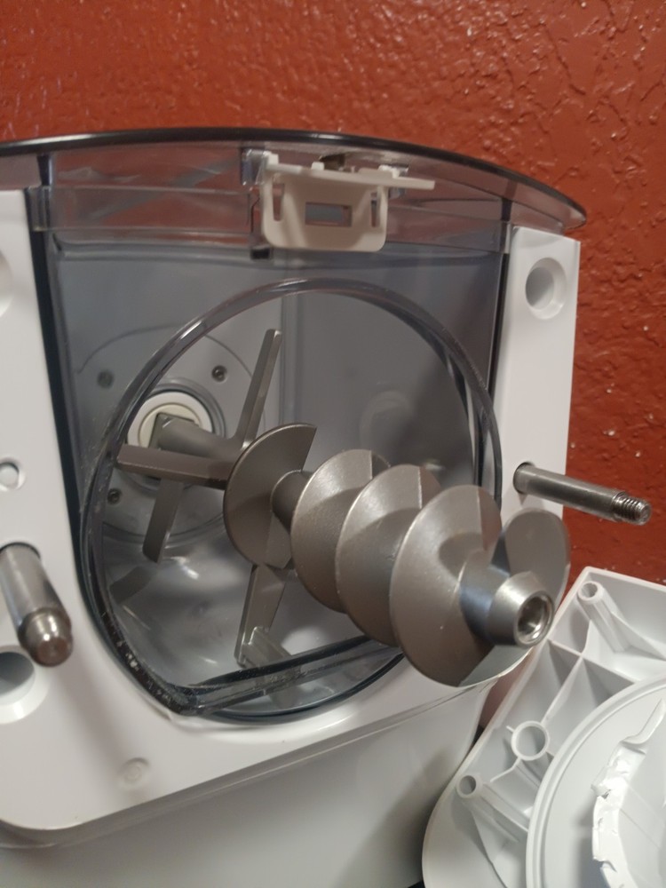 Philips Avance Collection Automatic Pasta and Noodle Maker. Broken Disc Holder.