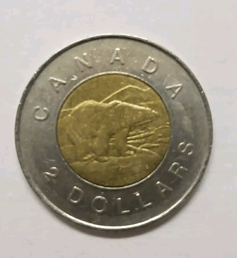 RARE 2012 old generation Canada $2 Circulated.
