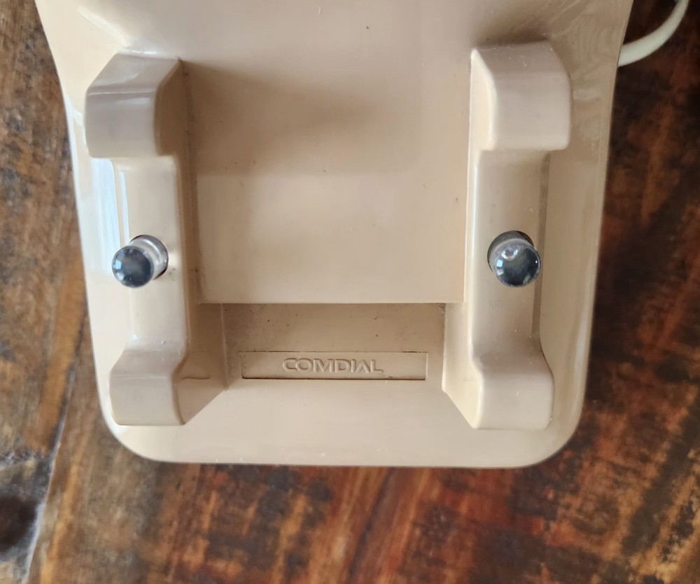 VTG COMDIAL Push Button Phone Corded Tabletop Telephone 2500- BE NICE!!