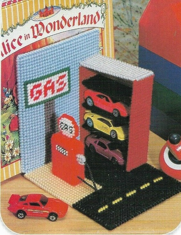 GARAGE BOOKENDS HOME DECOR PLASTIC CANVAS PATTERN INSTRUCTIONS