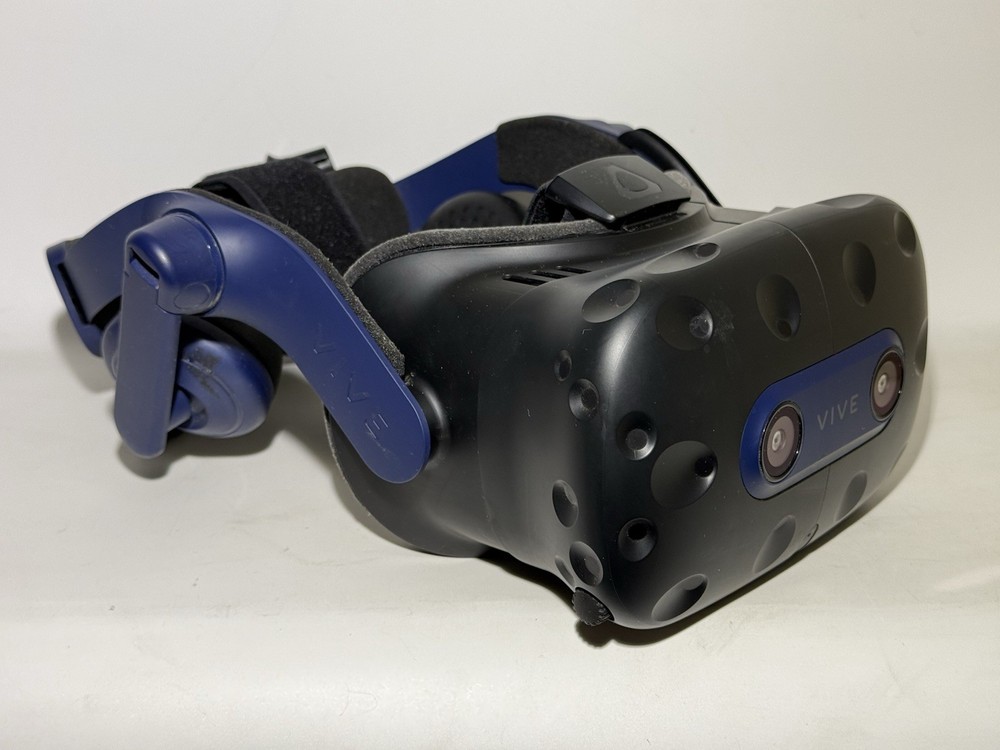 HTC Vive Pro 2 HMD Virtual Reality VR - Headset ONLY