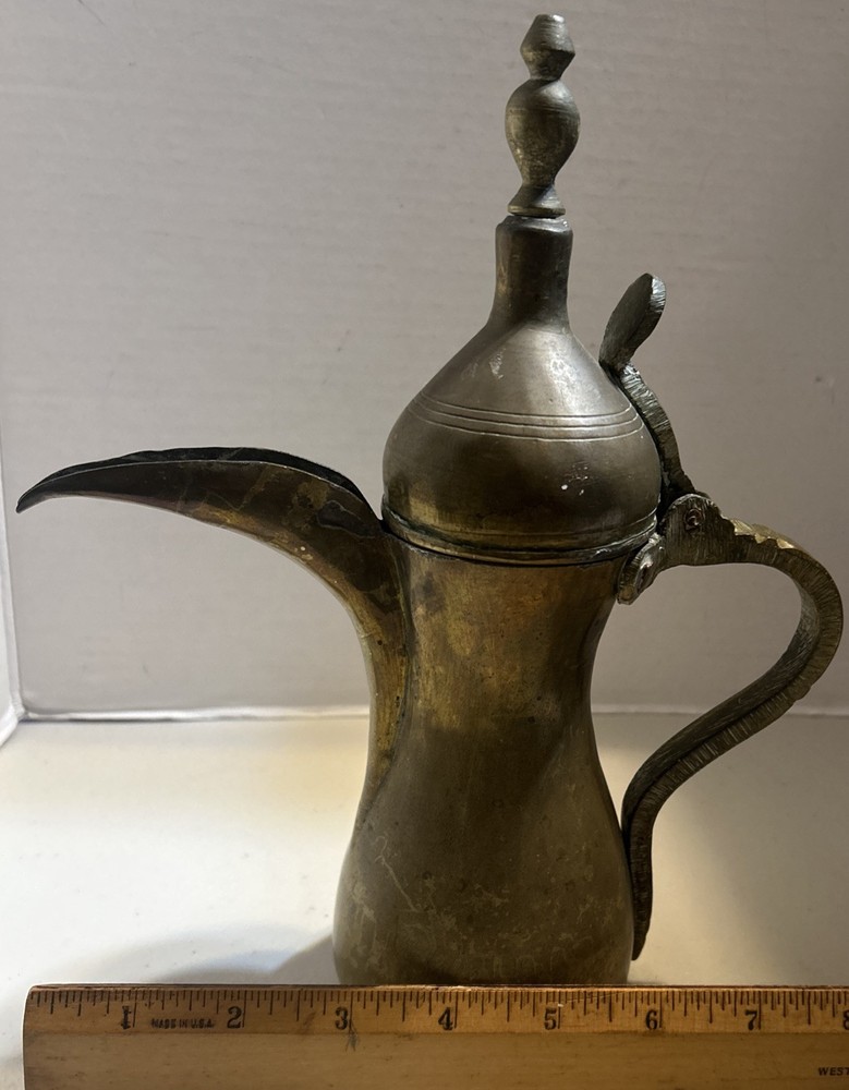 Vintage Solid Brass Middle Eastern Dallah coffee tea pot(BR)