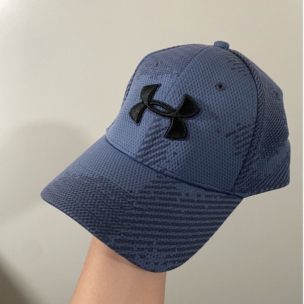 UA Boys Baseball Hat Blue Gray Patterned Stretch Size M/L