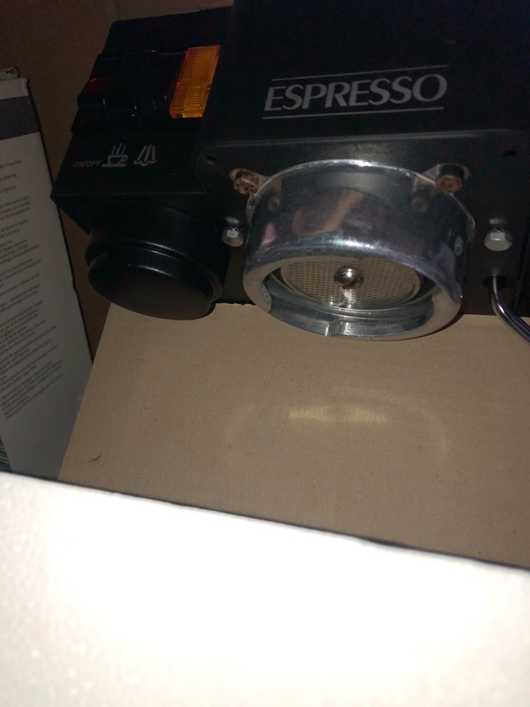 BLACK & DECKER MODEL EM5 ESPRESSO CAPUCCINO MAKER MACHINE