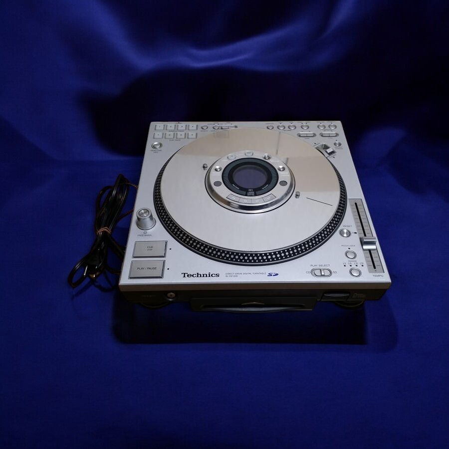 Technics SL-DZ1200 Digital Turntable CD Player Direct Drive Silver Used