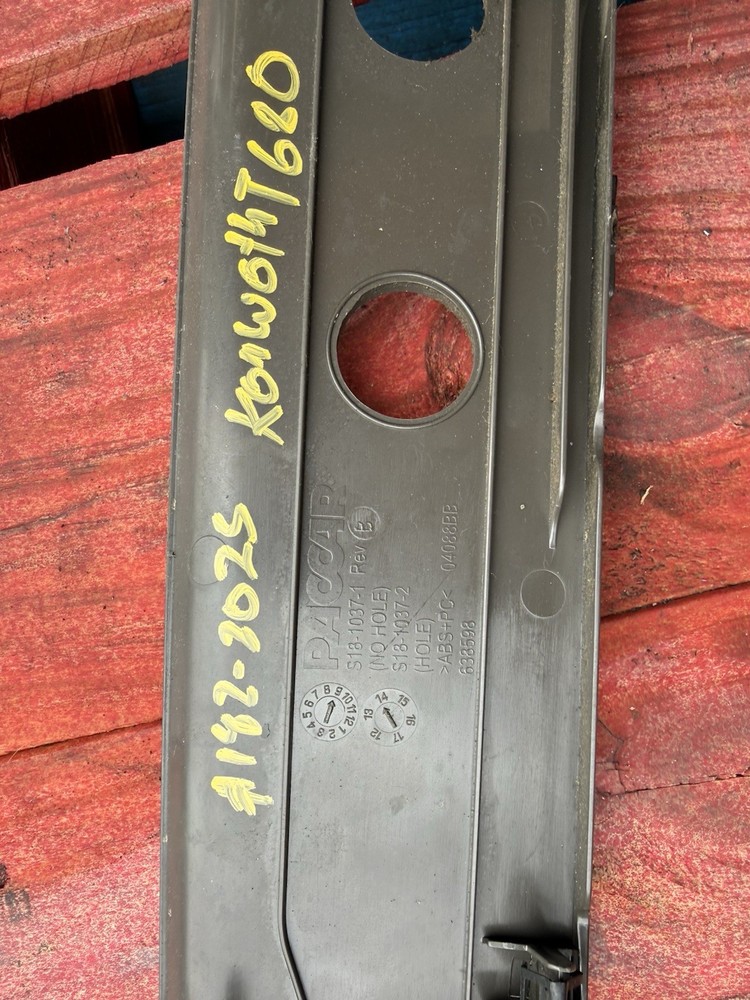 KENWORTH DASH PANEL S18 1037 22721