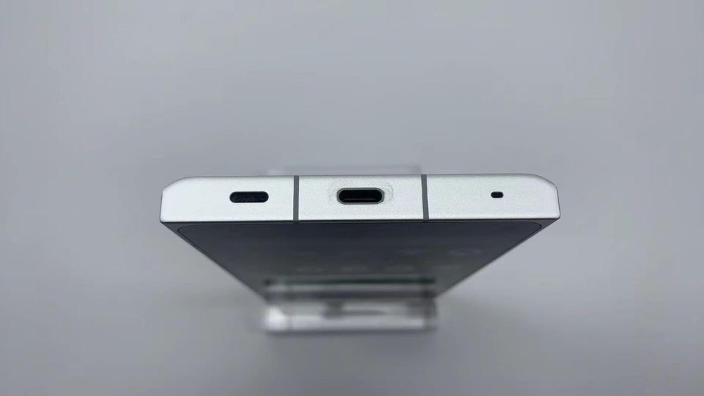 Leica LEITZ PHONE 2 Unlocked 512GB White Tested