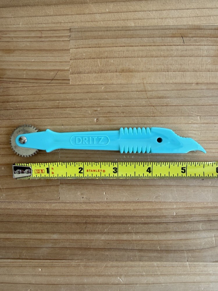 Vintage Dritz Sewing Pattern Tracing Wheel Tool Aqua/Teal Plastic