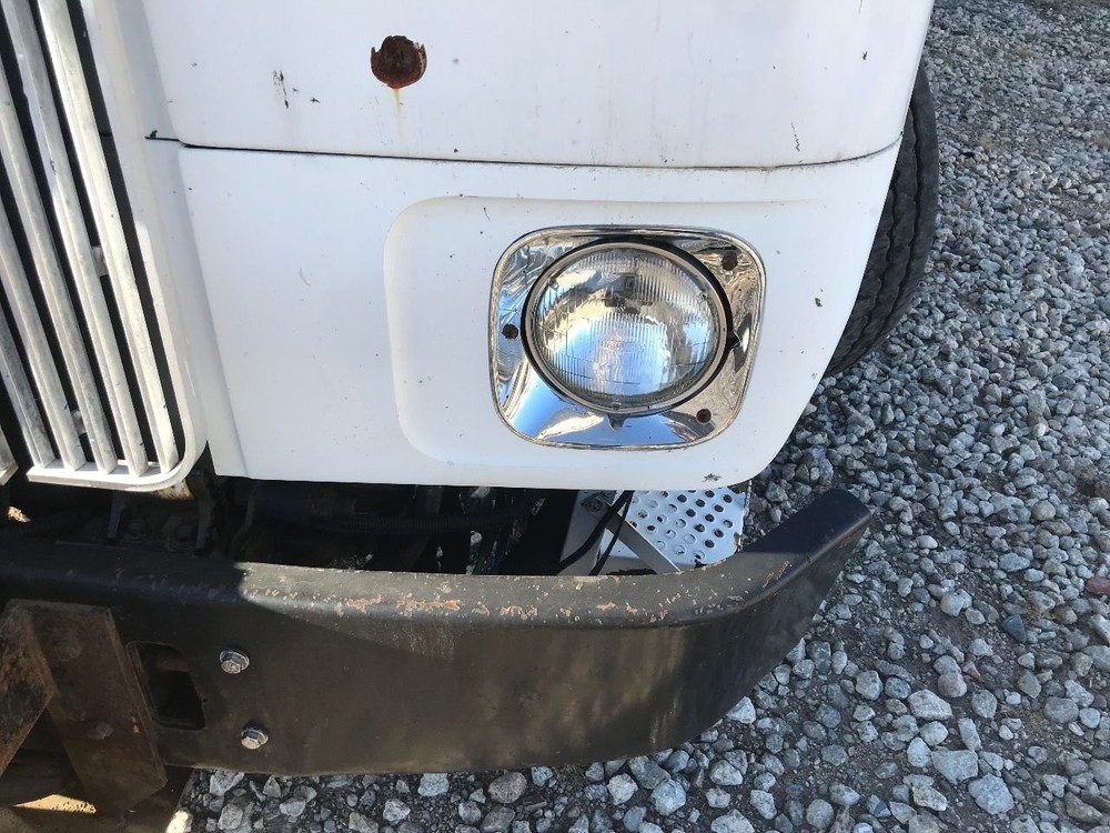 Autocar WX FIBERGLASS Left/Driver FRONT CORNER Panel