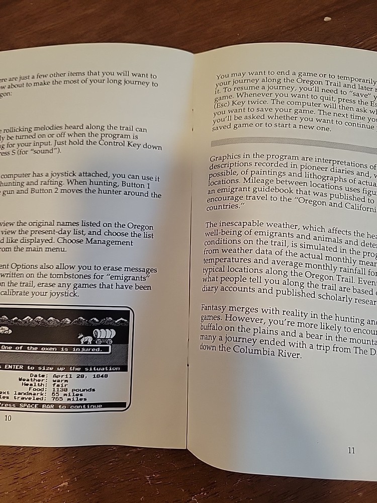 The Oregon Trail 1990 Users Guide Paperback IBM/Tandy Compatible