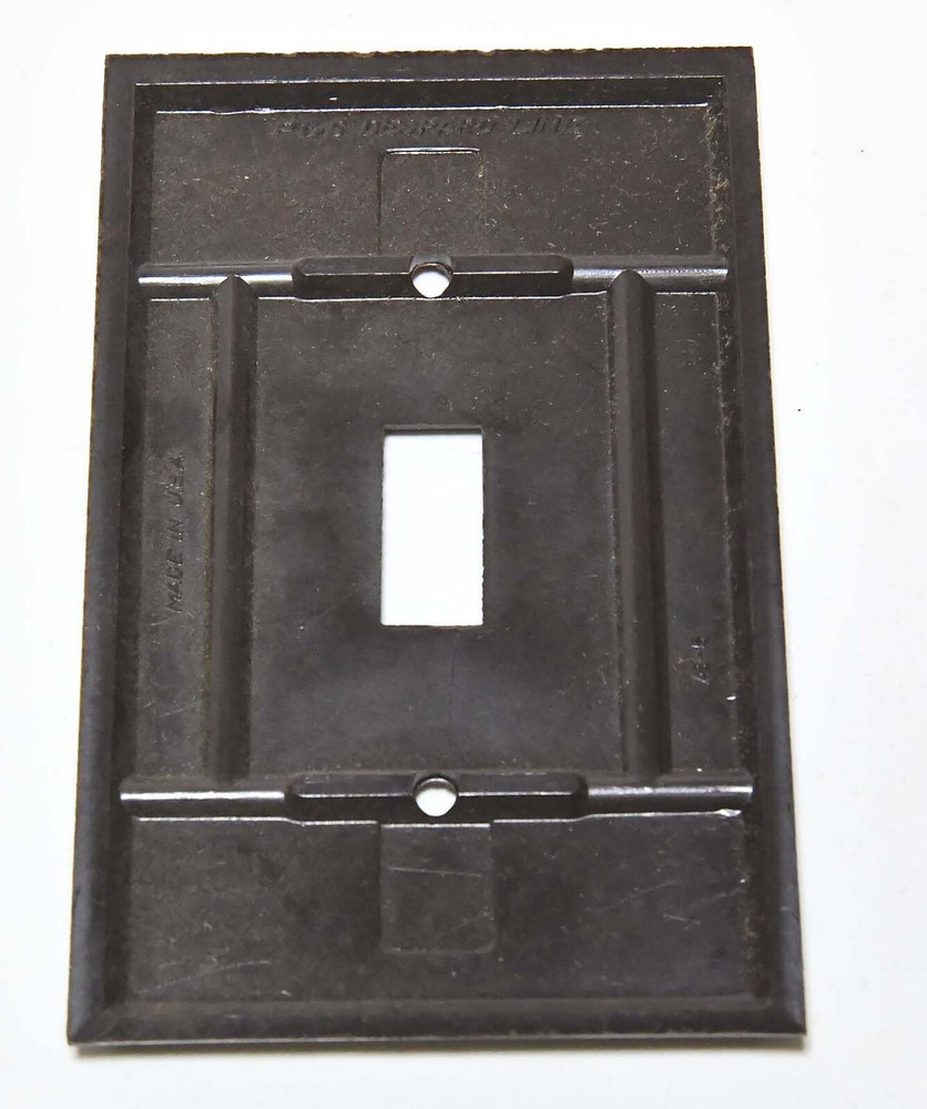 VINTAGE BROWN BAKELITE SWITCH WALL PLATE