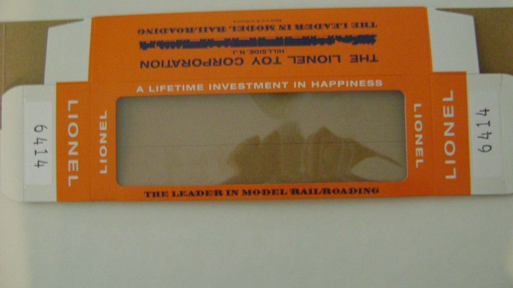 Lionel 6414 Auto Loader Licensed Window Box