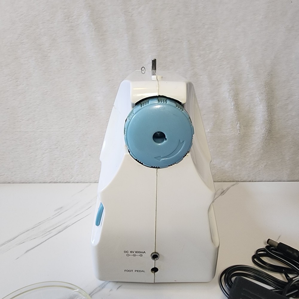 Smart Stitch Portable Mini Sewing Machine Battery Operation