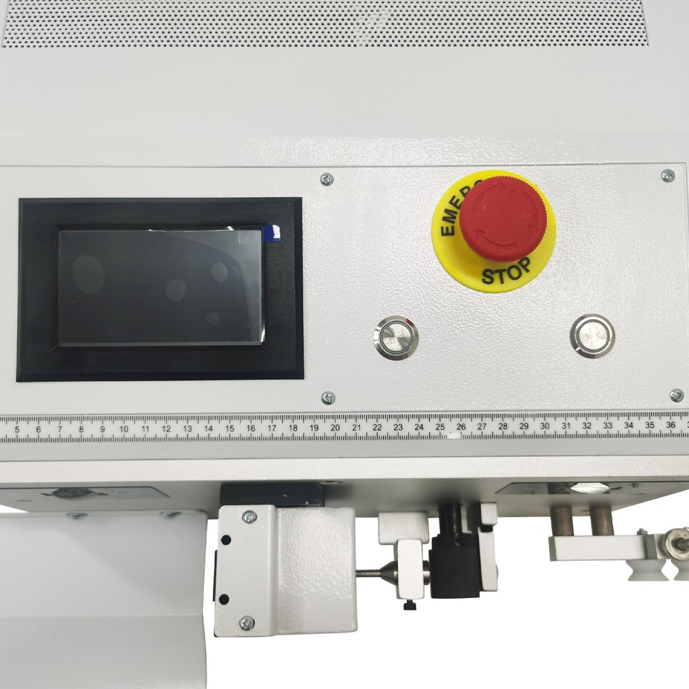 110V Automatic Computer Wire Stripping Cutting Machine 0.1-4.5mm² Core Area