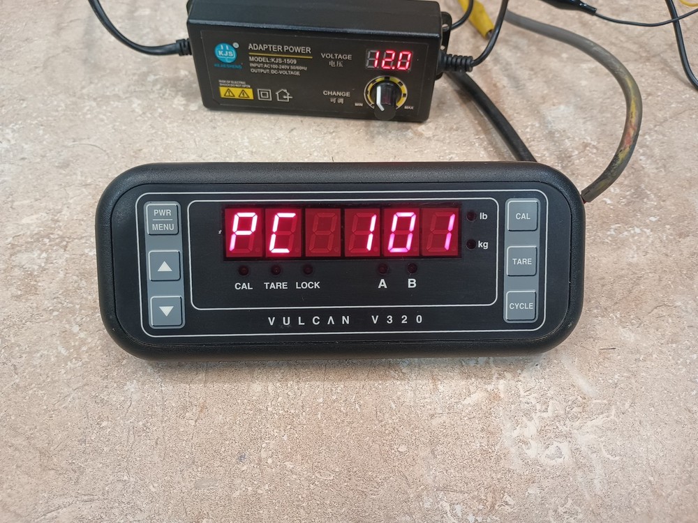 Vulcan V320 Meter, on-board scale meter. Working