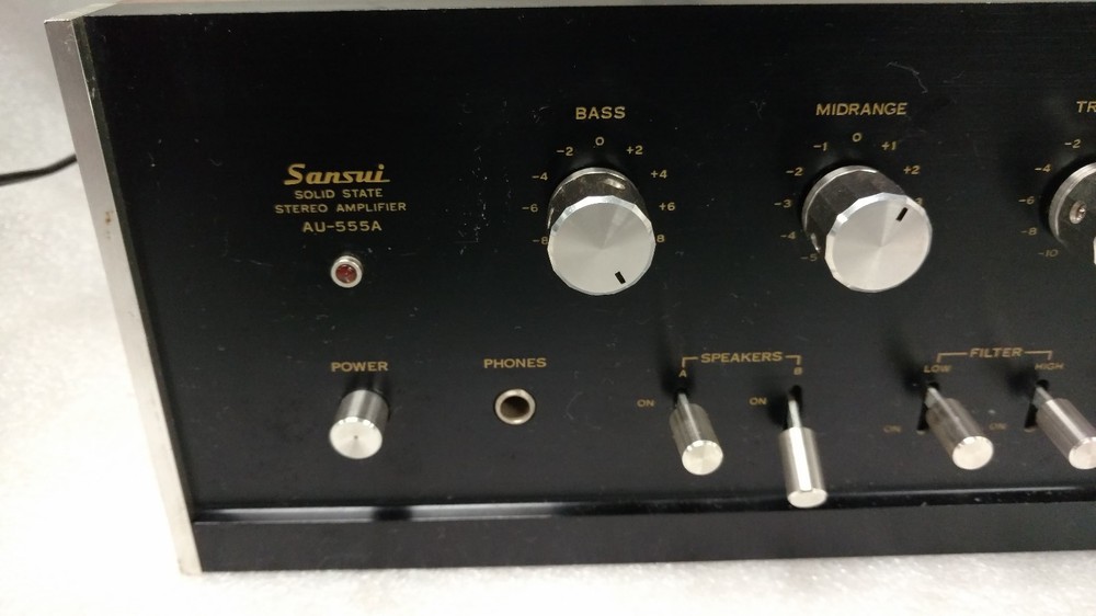 Sansui AU-555A Solid State Stereo Amplifier