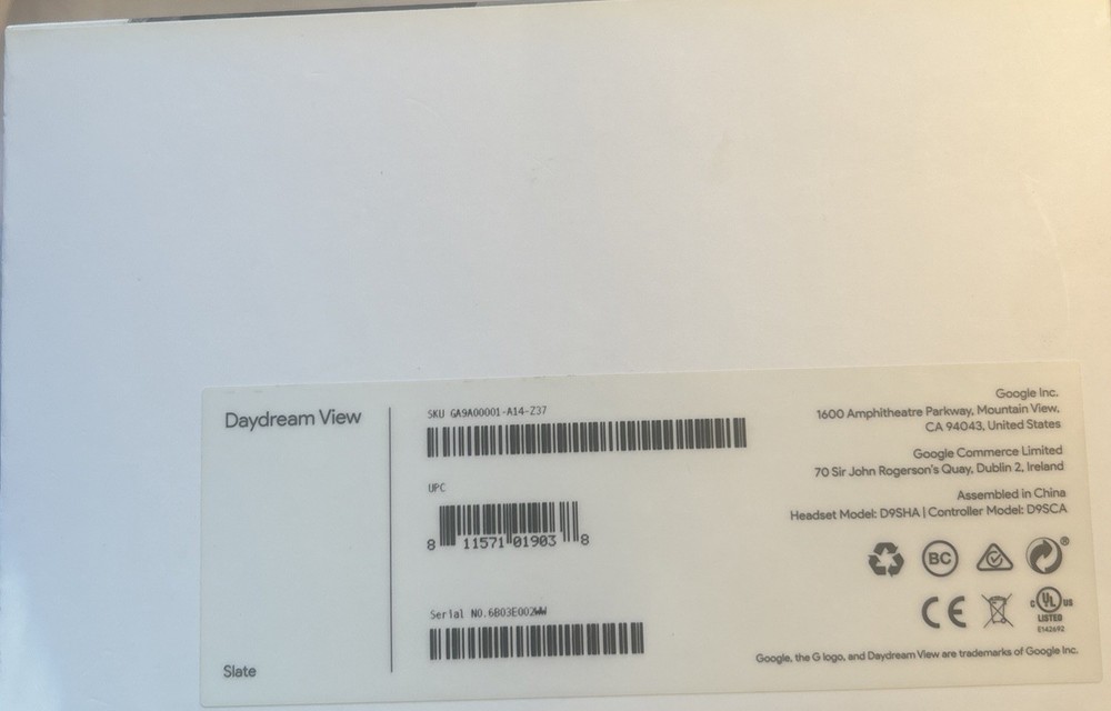 NEW OPEN BOX Google Daydream View VR Headset - Slate