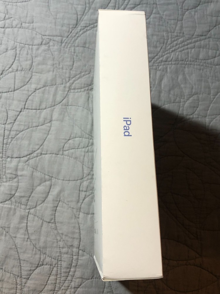Apple iPad A16 Model A3354 128 GB EMPTY BOX ONLY BLUE
