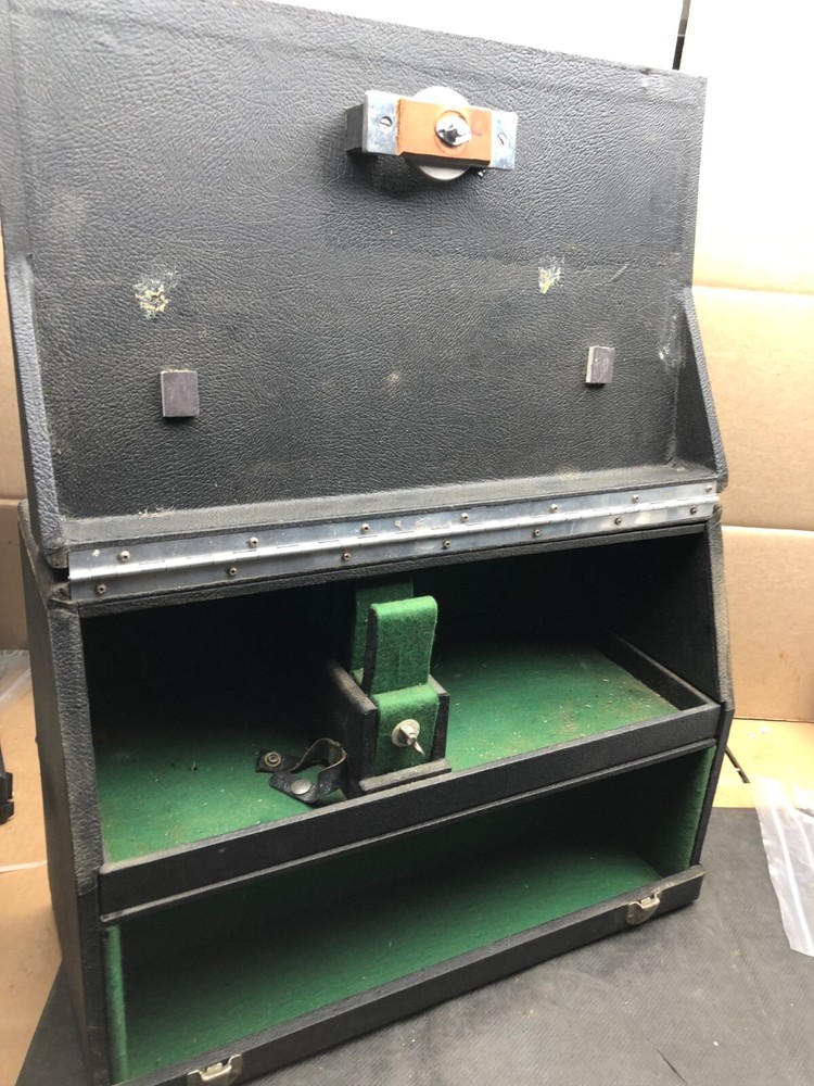 the flintlock muzzle loading specialist box a hobby city BLACK