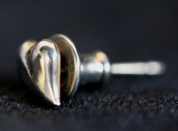 RAT RACE R.L.D. Heart Stud Earring Light Silver (Single)