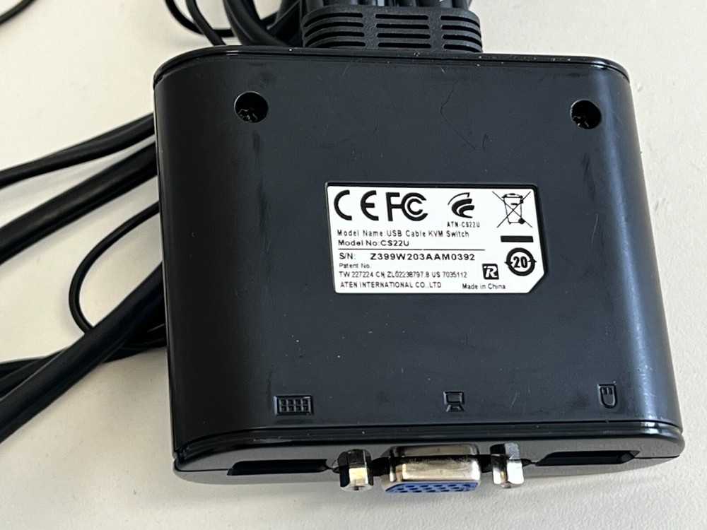 PP8: IOGEAR KVM Switch CS22U