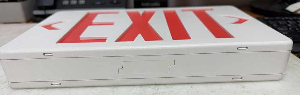 👀 NEW THOMAS & BETTS PLASTIC SELF POWERED RED LED EXIT SIGN QLXN500RN