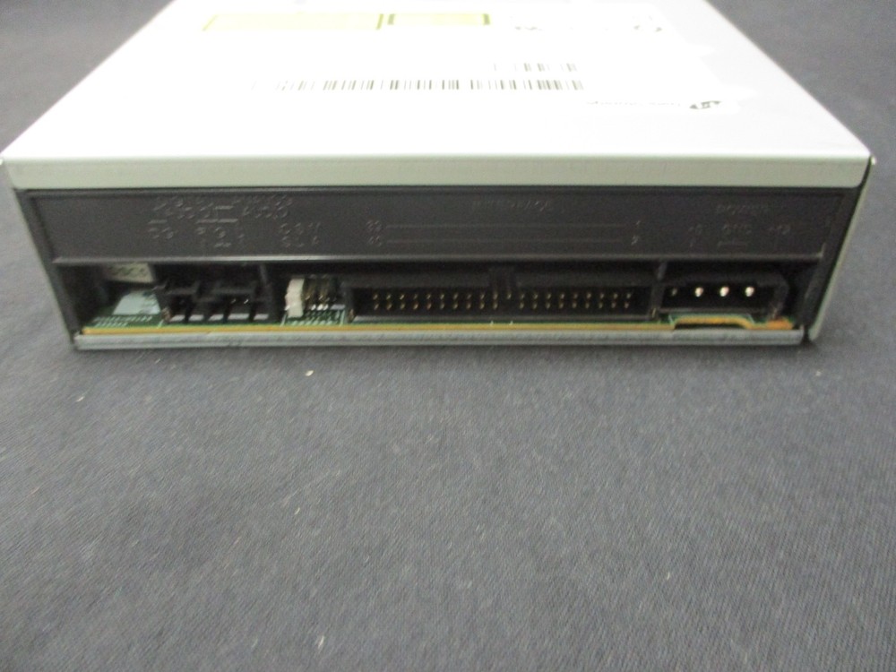 H-L Data Storage GCE-8483B Used CD Rom Drive