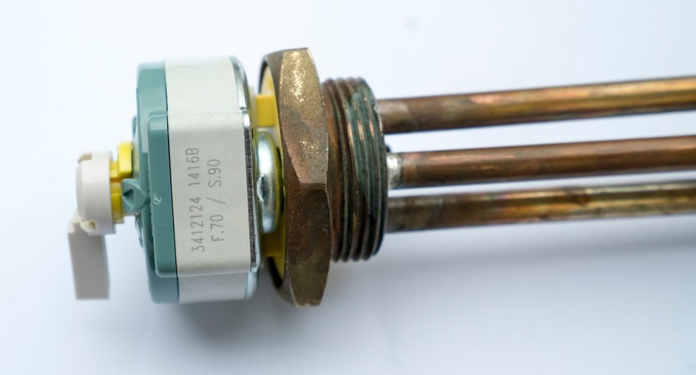 HOT WATER Solar TANK HEATING ELEMENT 3000W 1 1/4" BSP WITH ROD THERMOSTAT RTS