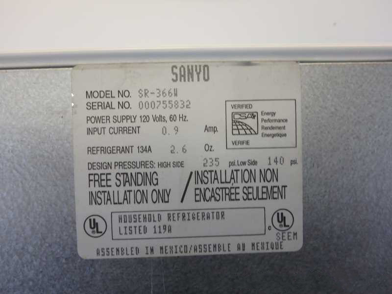 SANYO SR-366W Mini Compact Undercounter Refrigerator