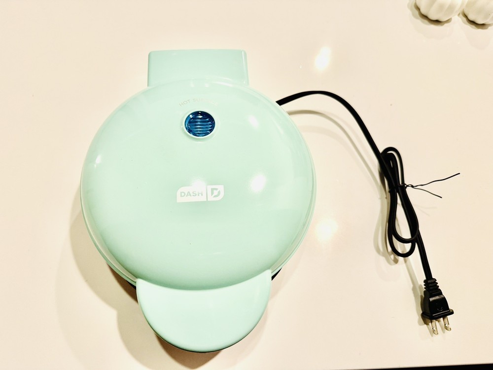 Dash Express Mini Donut Maker - Aqua