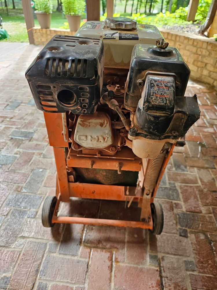 Clipper Blockbuster Gas Table Saw